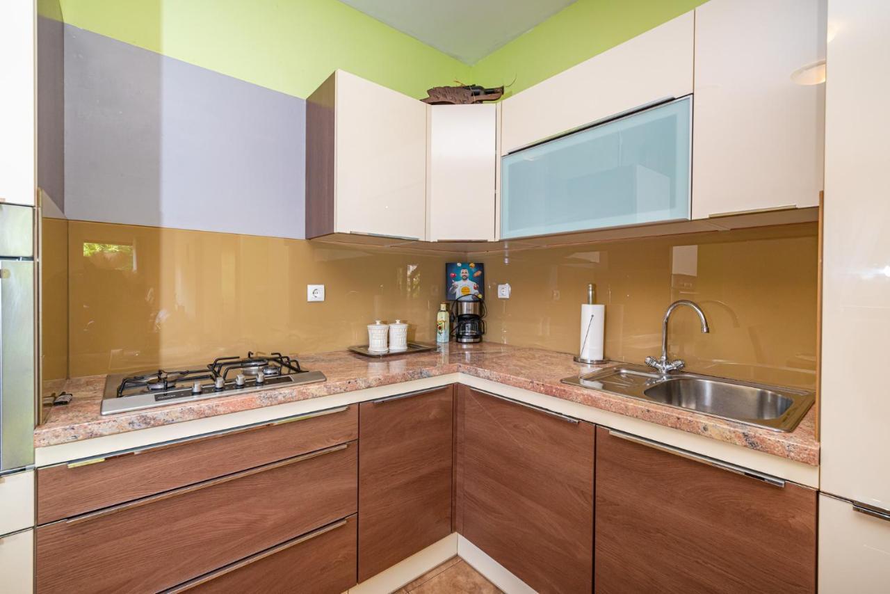 Apartments Maris Novigrad  المظهر الخارجي الصورة