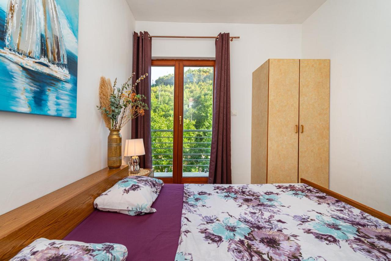 Apartments Maris Novigrad  المظهر الخارجي الصورة