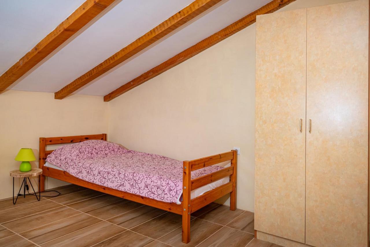 Apartments Maris Novigrad  المظهر الخارجي الصورة