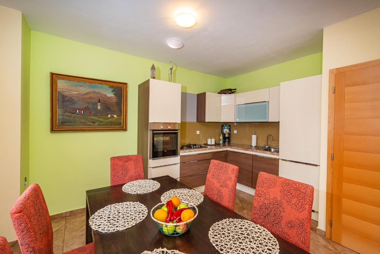 Apartments Maris Novigrad  المظهر الخارجي الصورة